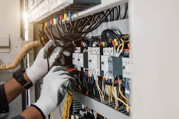 Best Local Electrician Companies  in East Mountain, TX